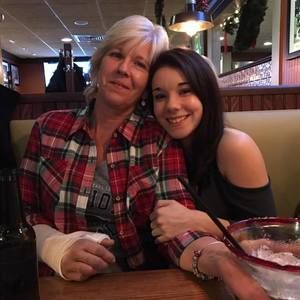 Meet your Posher, Lori